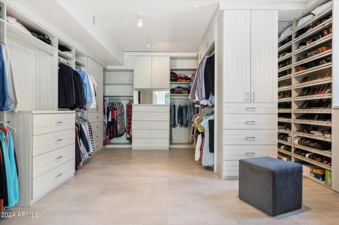 Real Estate Picture 28