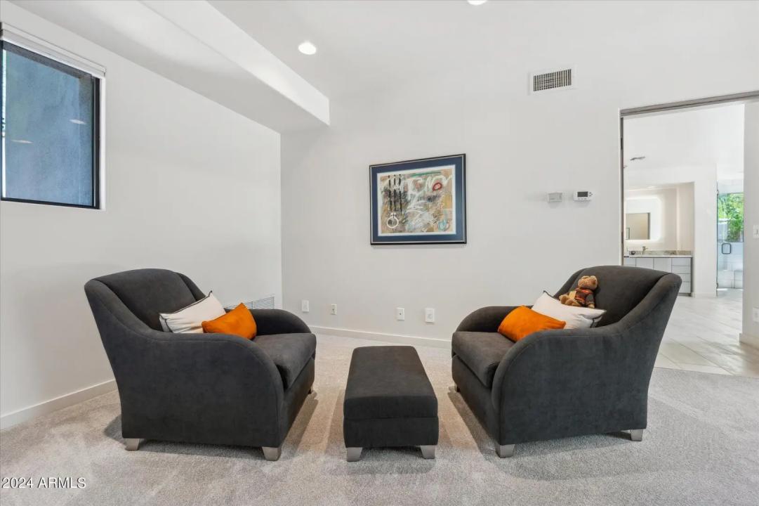 Real Estate Picture 29