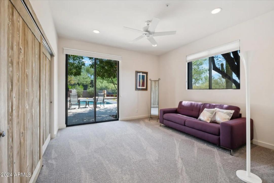 Real Estate Picture 32