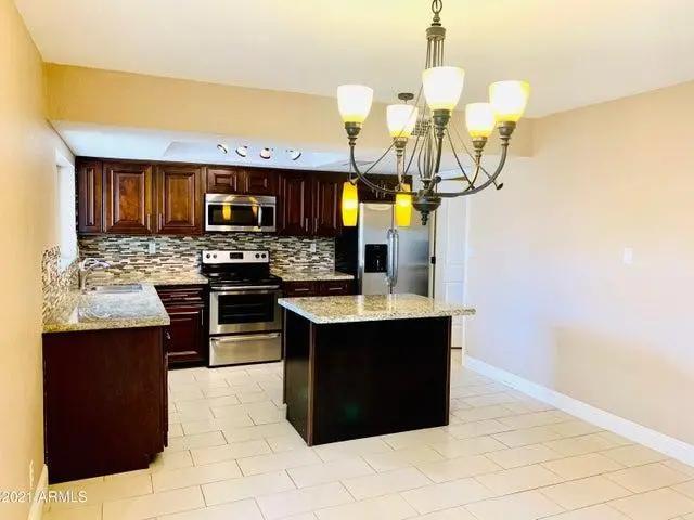 Real Estate Picture 5