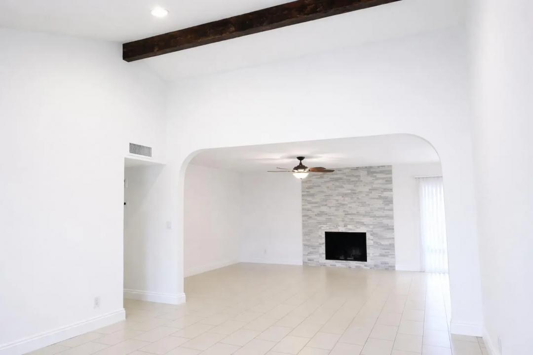 Real Estate Picture 20