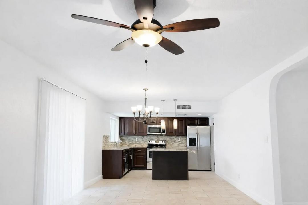 Real Estate Picture 26