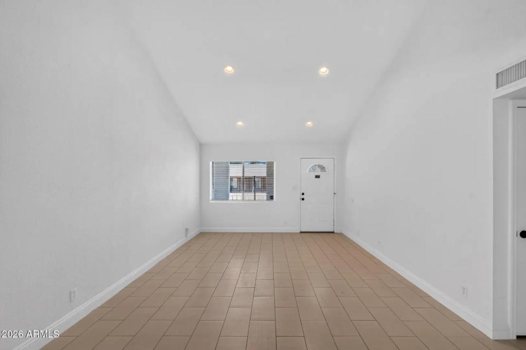 Real Estate Picture 6