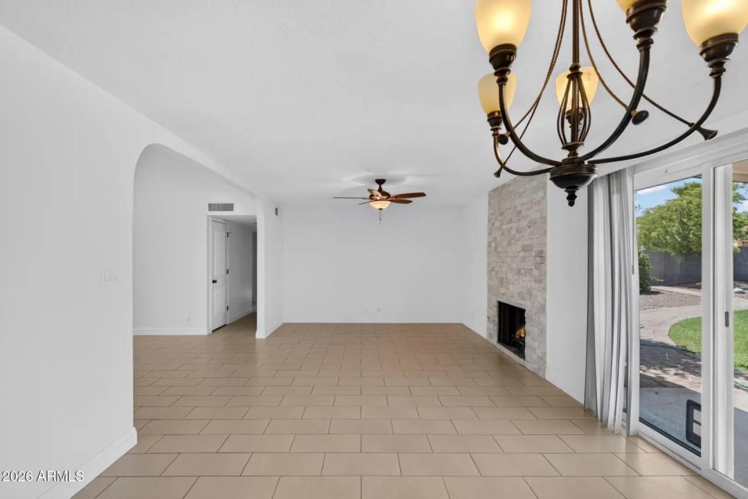 Real Estate Picture 10