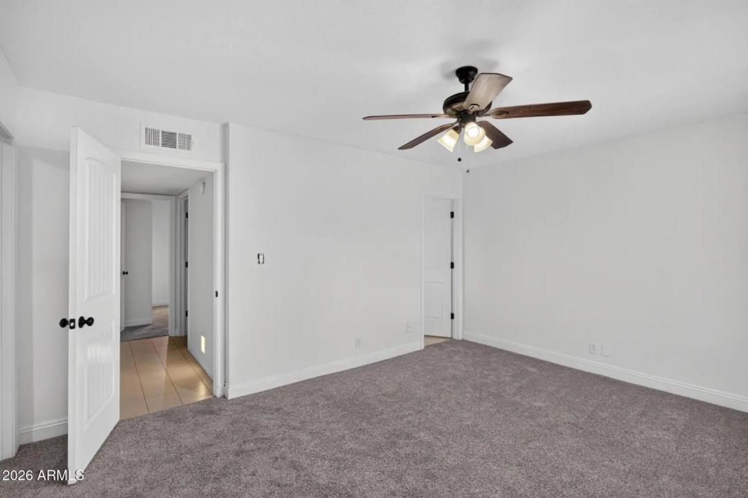Real Estate Picture 18