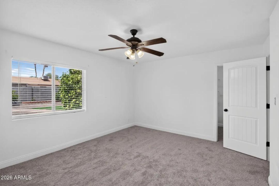 Real Estate Picture 20