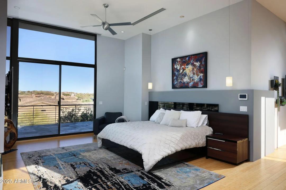 Real Estate Picture 20