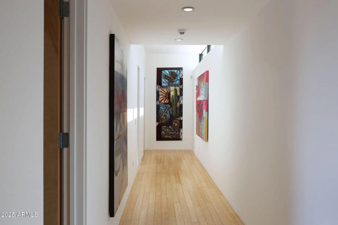 Real Estate Picture 28