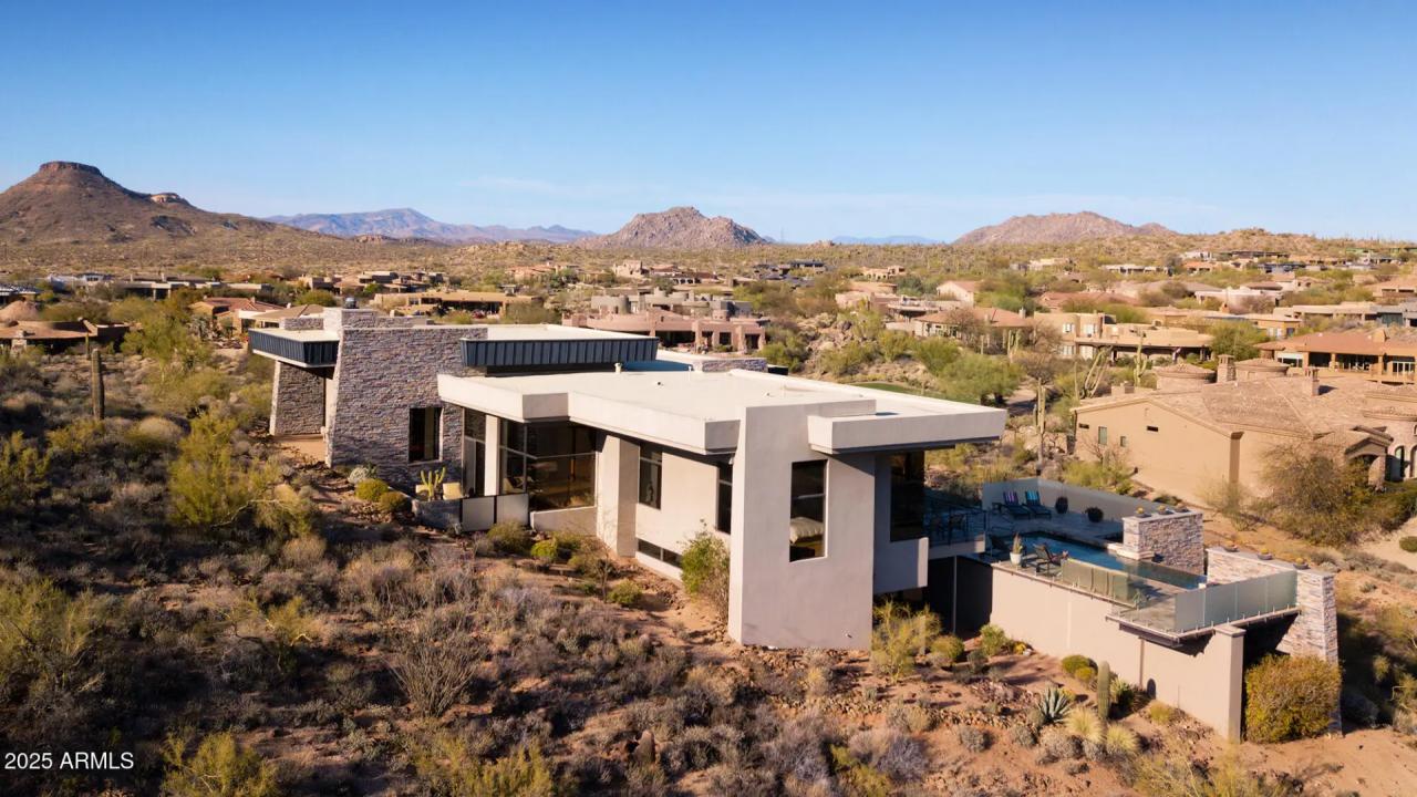 Real Estate Picture 34