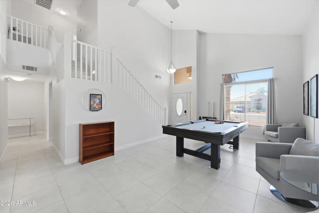 Real Estate Picture 7