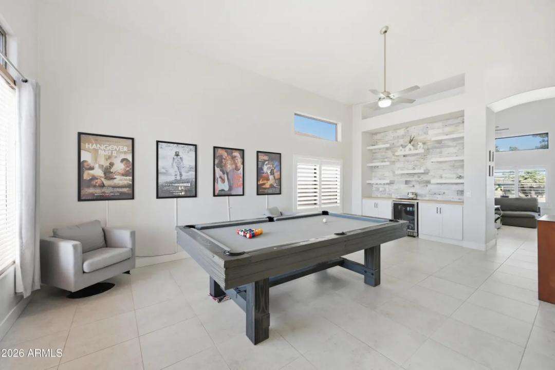 Real Estate Picture 6