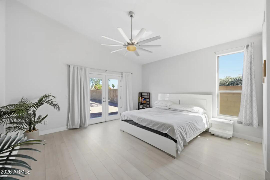 Real Estate Picture 13