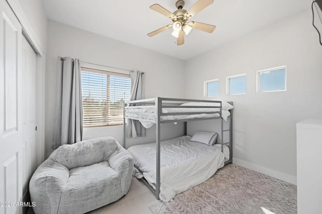 Real Estate Picture 20