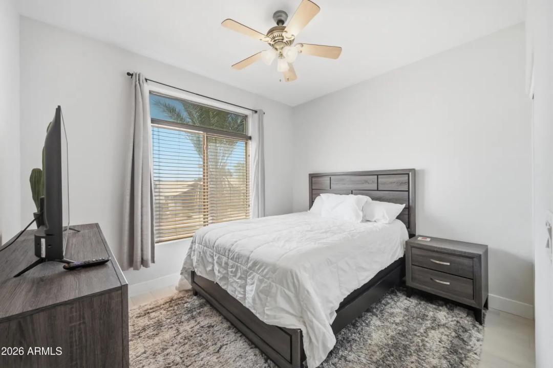 Real Estate Picture 21