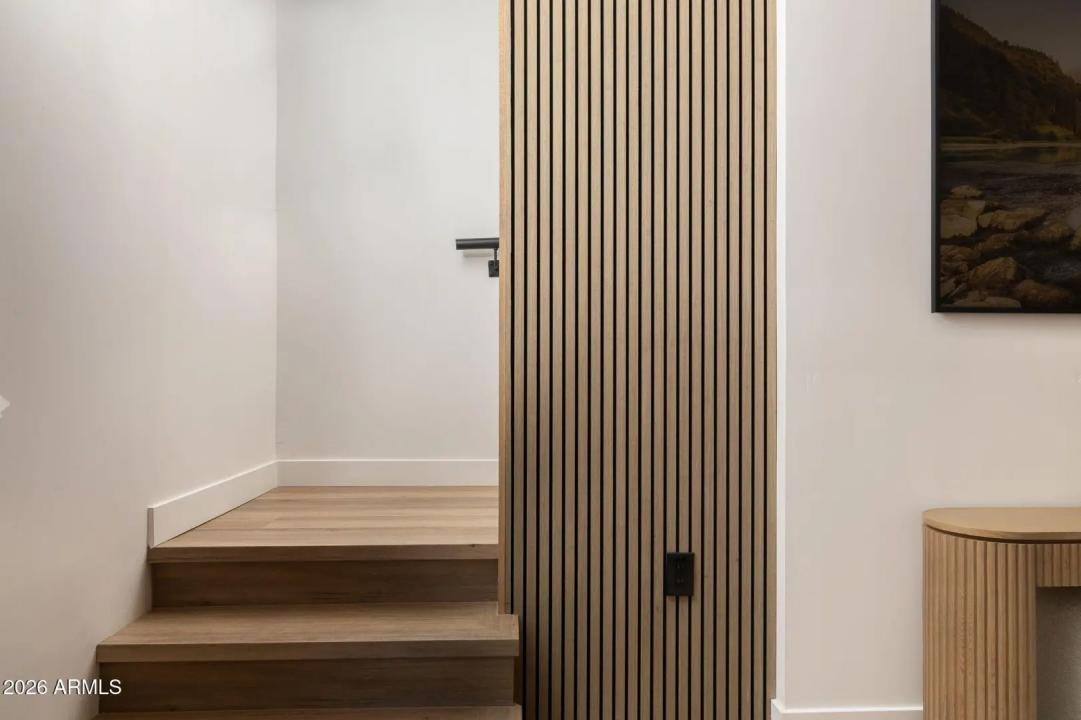 Real Estate Picture 25