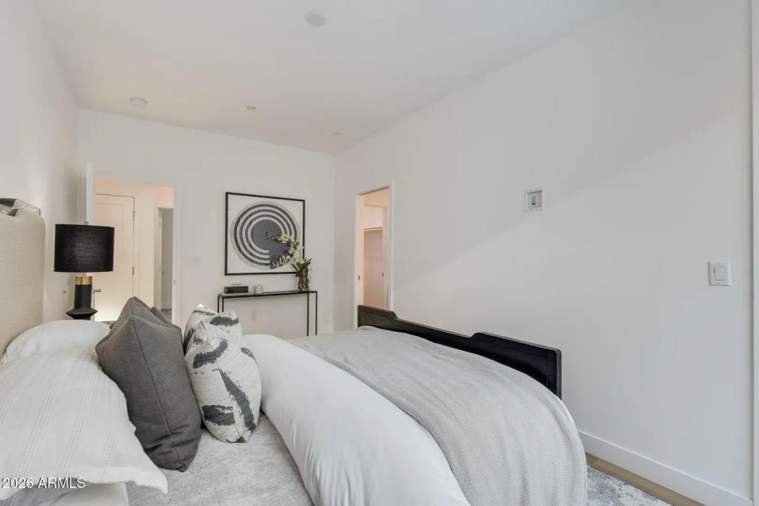 Real Estate Picture 27