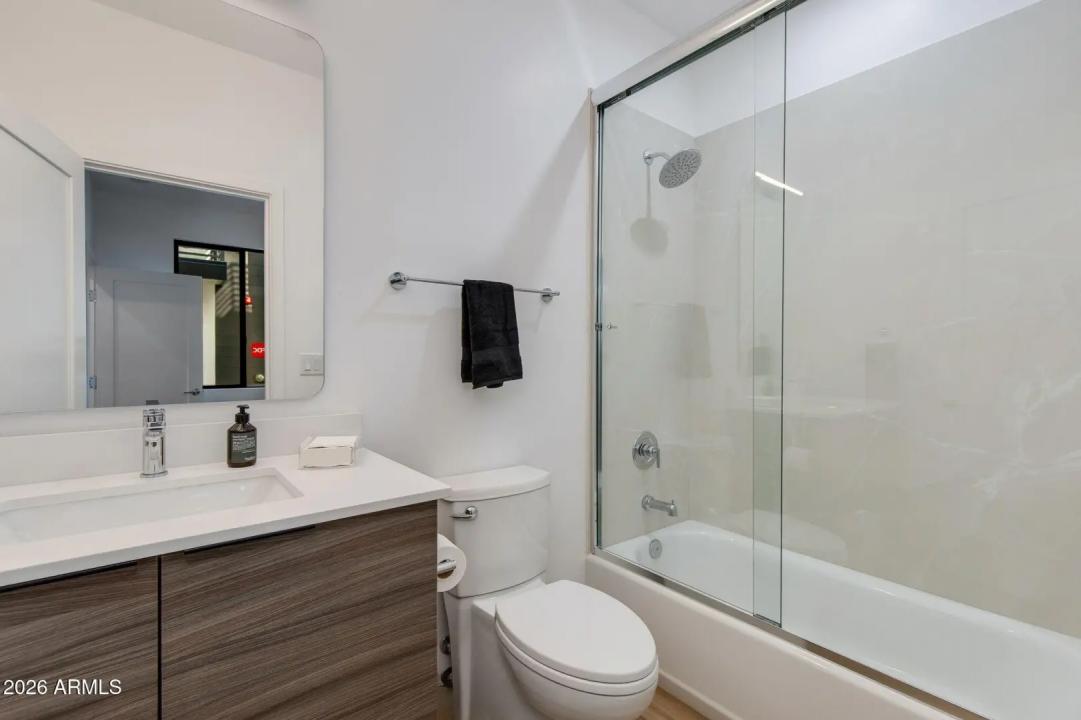 Real Estate Picture 40