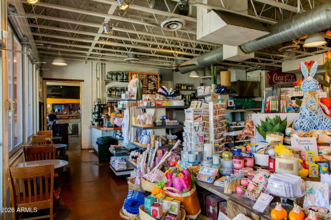 Real Estate Picture 60