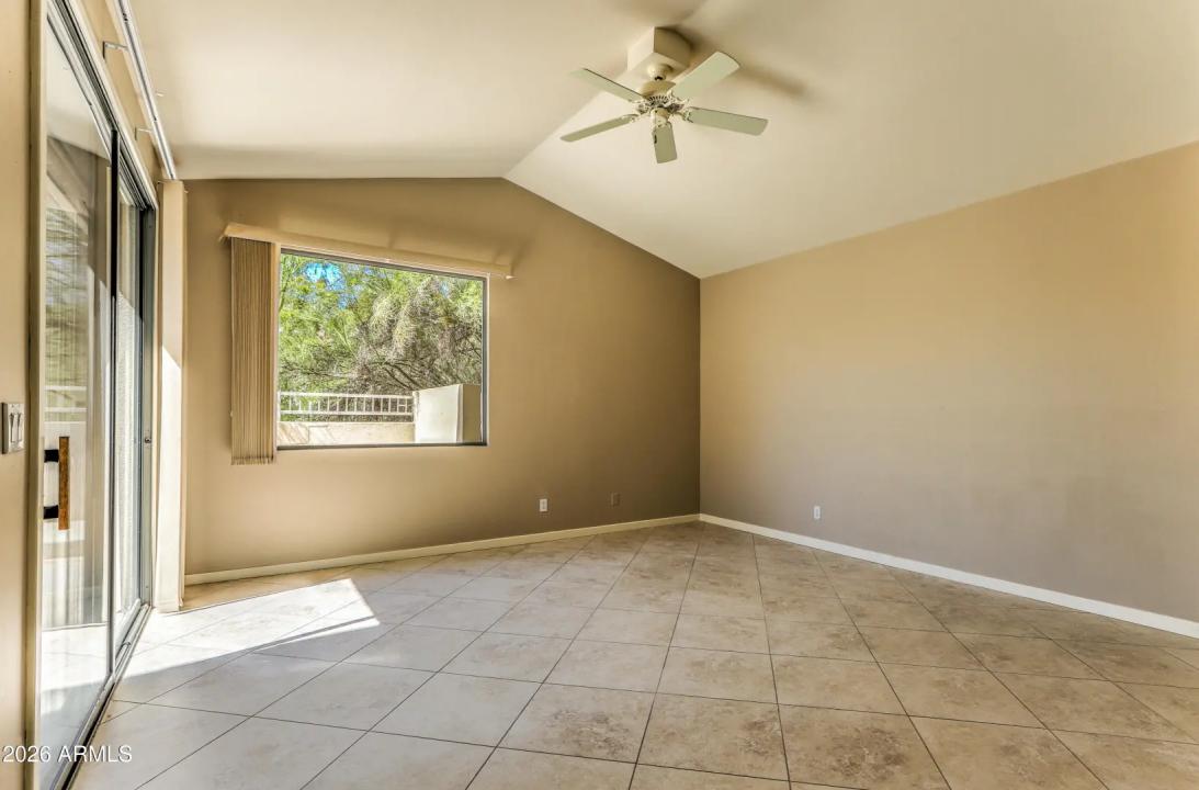 Real Estate Picture 15