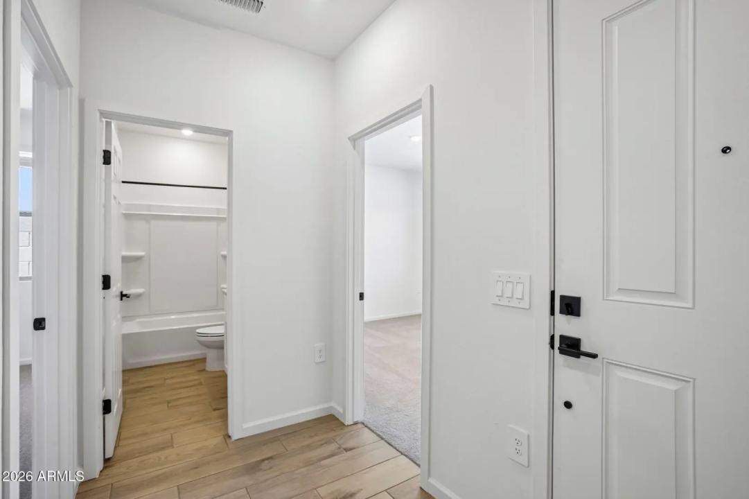 Real Estate Picture 15