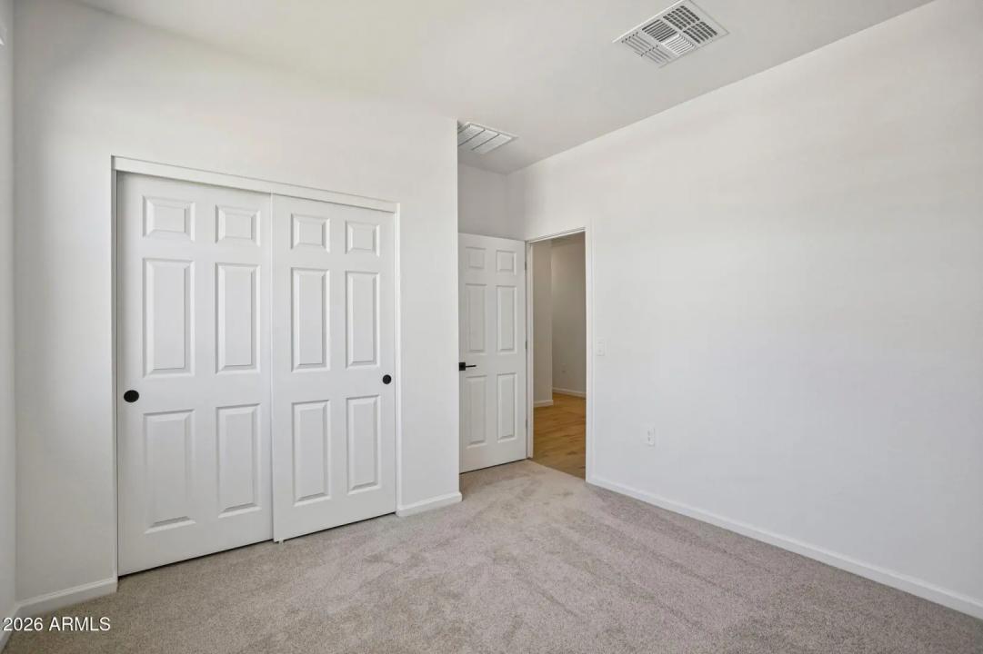 Real Estate Picture 17