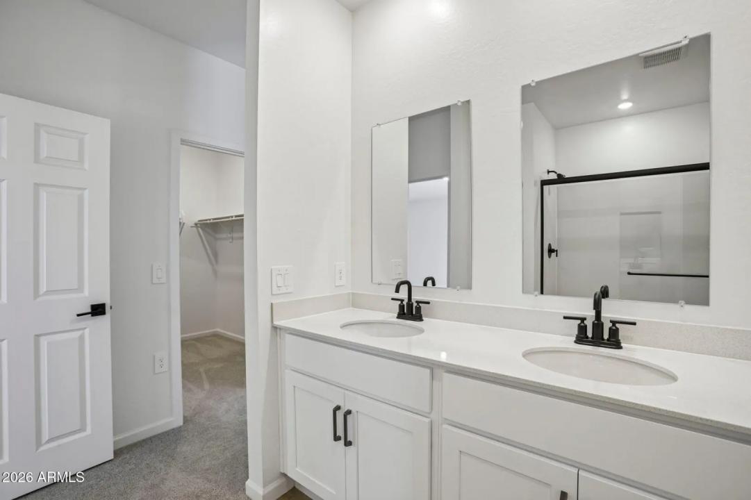 Real Estate Picture 31
