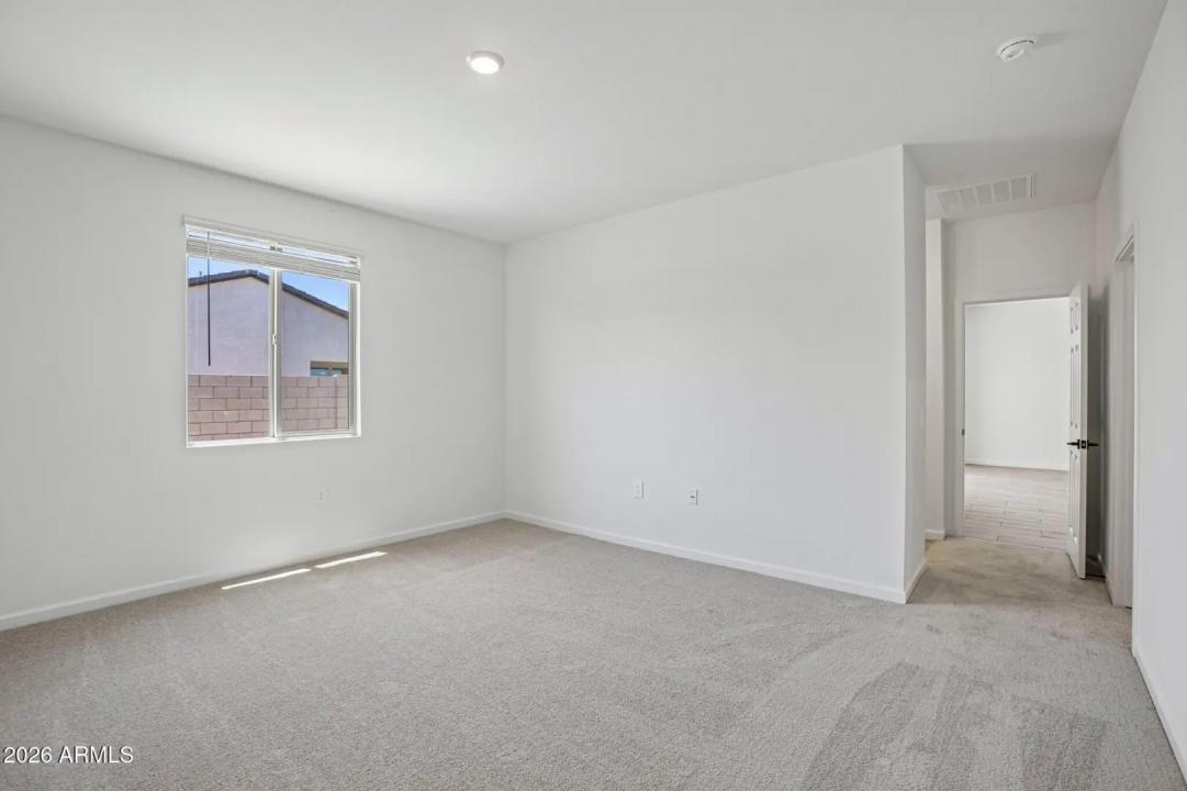 Real Estate Picture 34