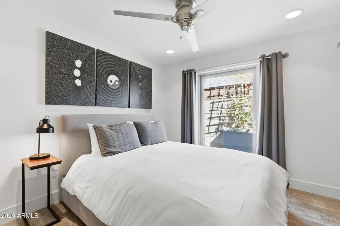 Real Estate Picture 25