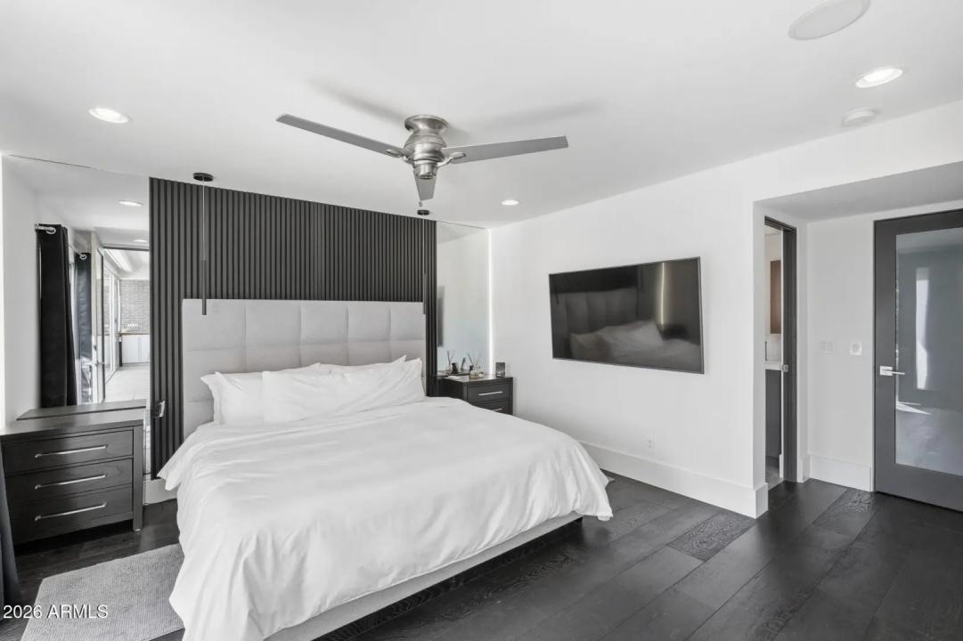 Real Estate Picture 22