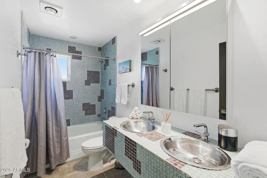Real Estate Picture 28