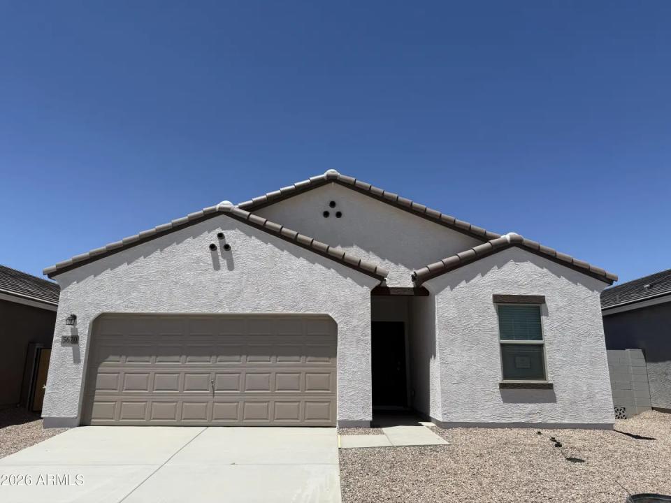 5670 E HORNBLENDE Way San Tan Valley AZ 85143