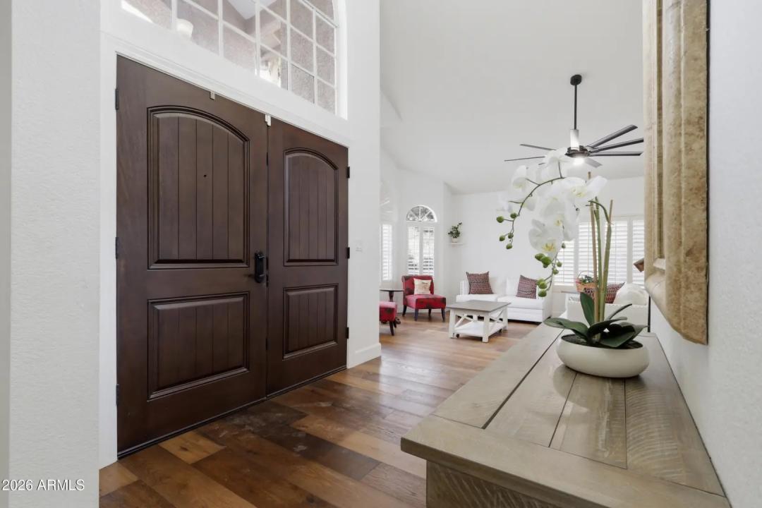 Real Estate Picture 5