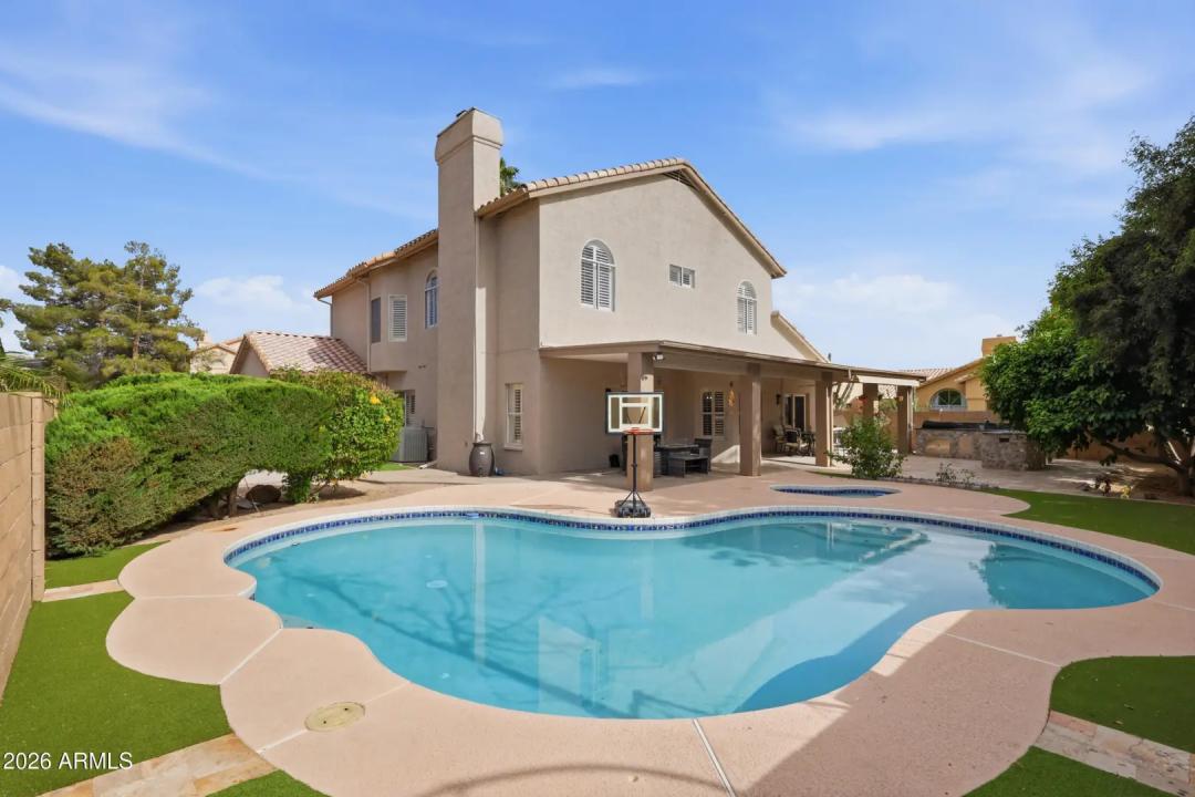 Real Estate Picture 29