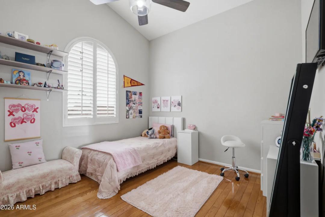 Real Estate Picture 27