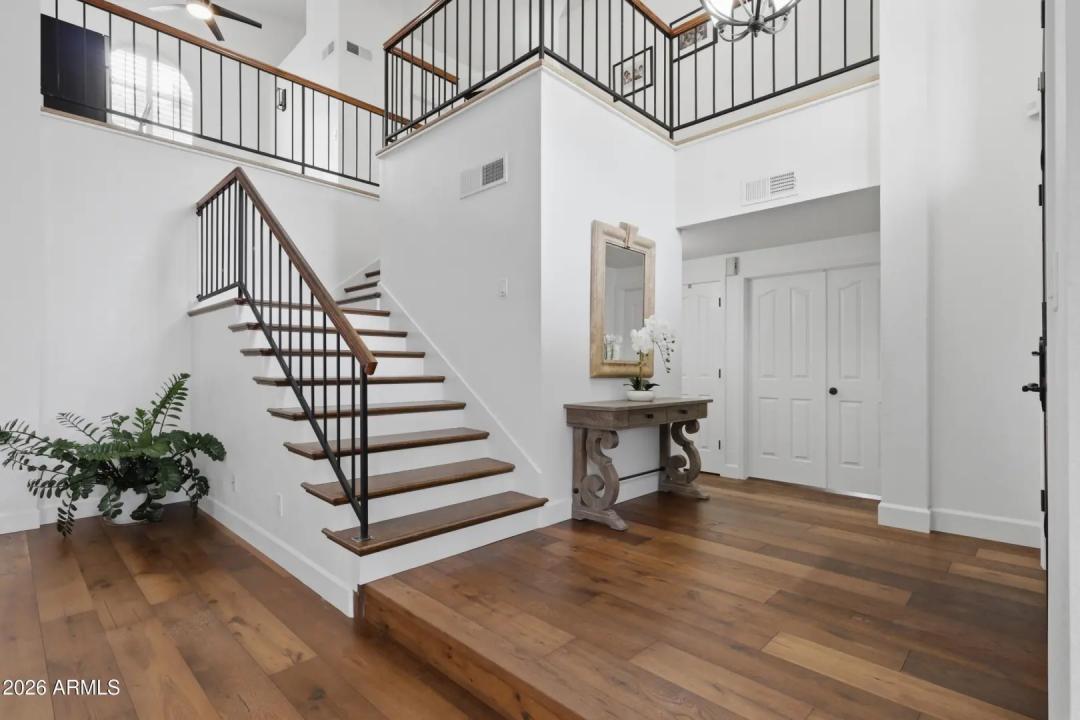 Real Estate Picture 20