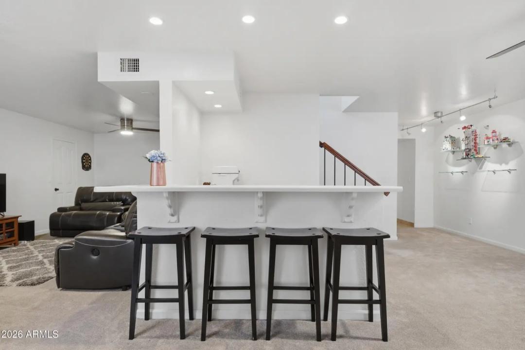 Real Estate Picture 32