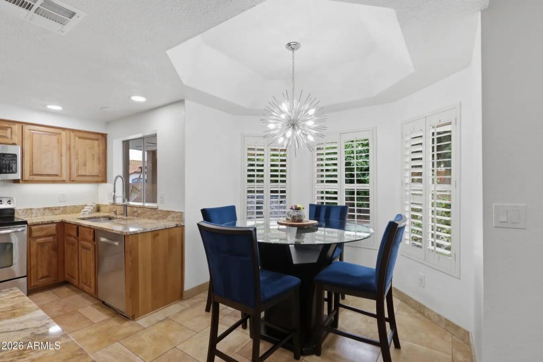 Real Estate Picture 13