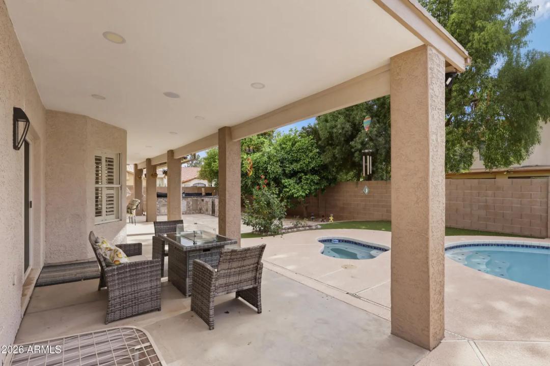 Real Estate Picture 39