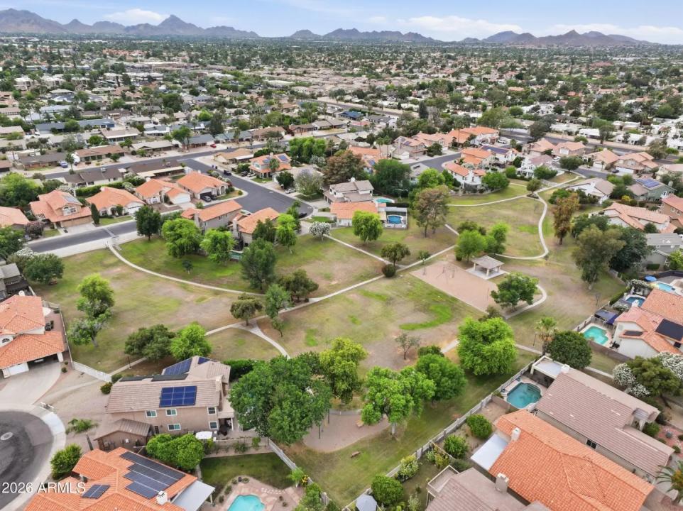Real Estate Picture 44