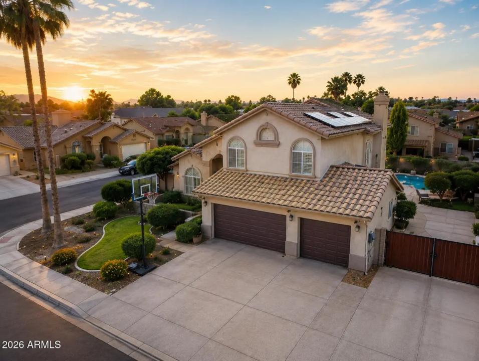 Real Estate Picture 3