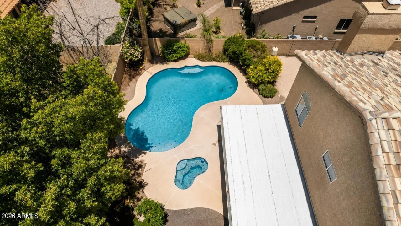 Real Estate Picture 38
