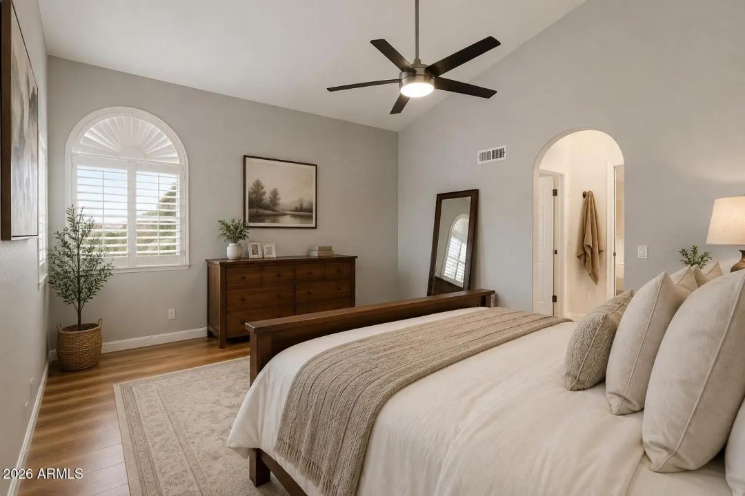 Real Estate Picture 24