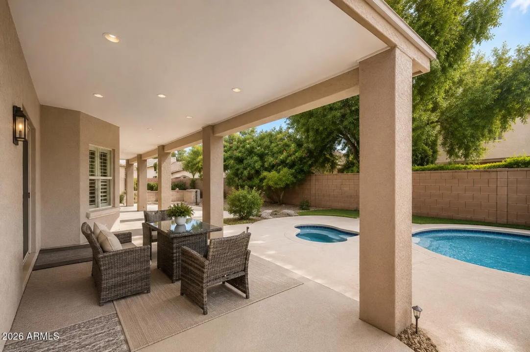 Real Estate Picture 39