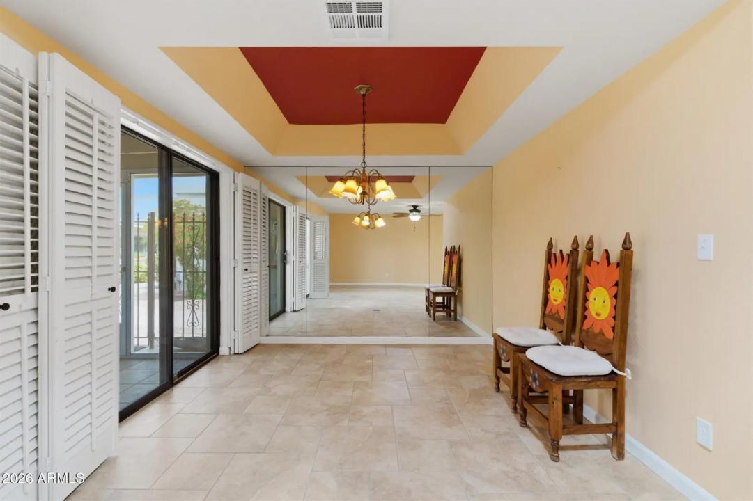 Real Estate Picture 7