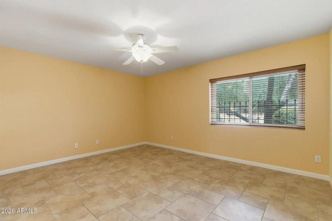 Real Estate Picture 15