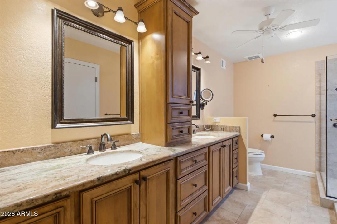 Real Estate Picture 18