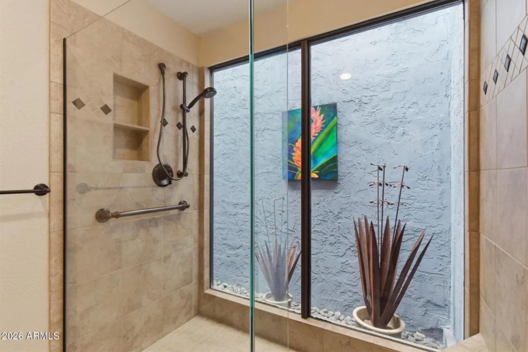 Real Estate Picture 19