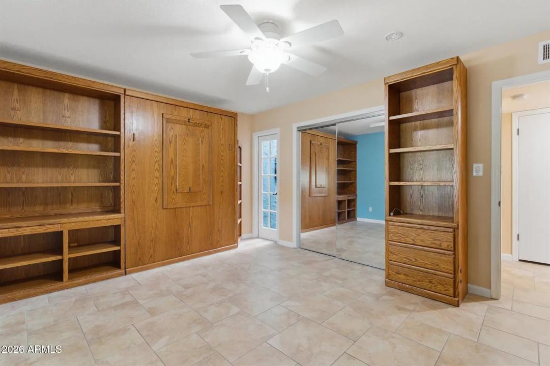 Real Estate Picture 24