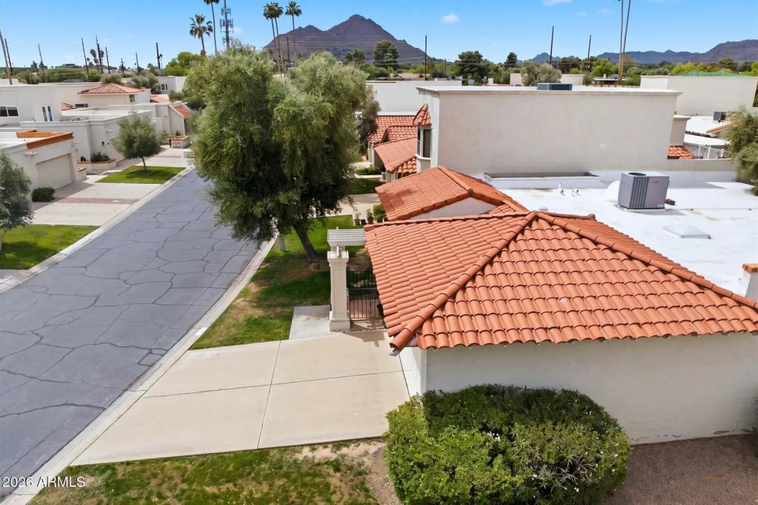 Real Estate Picture 33