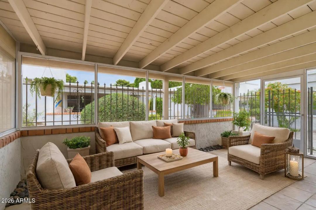 Real Estate Picture 29